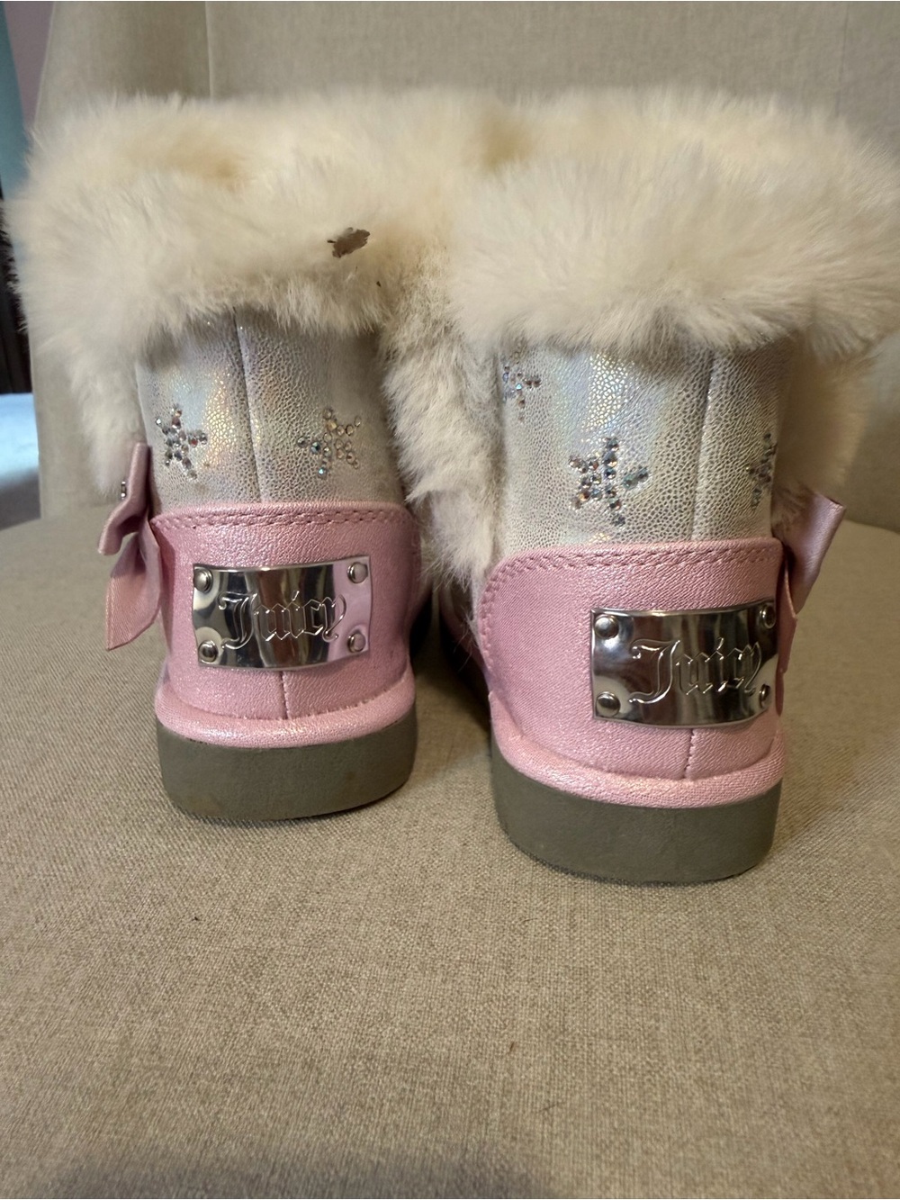 Juicy Couture Pink and Cream Faux-Fur Snowflake Boots